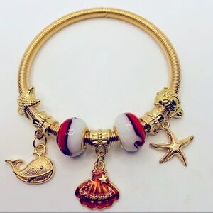 Bracelet Whale Starfish Turtle Shell in golden
